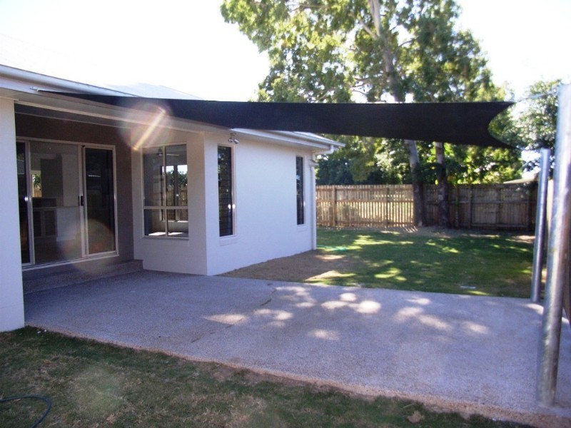 11 Sunita Drive, Andergrove QLD 4740