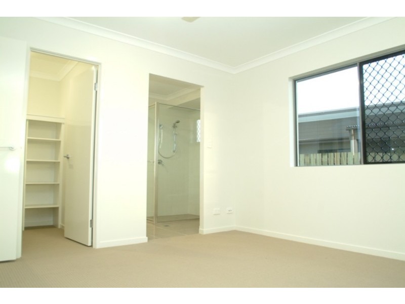 12 Rosemoor Court, Glenella QLD 4740