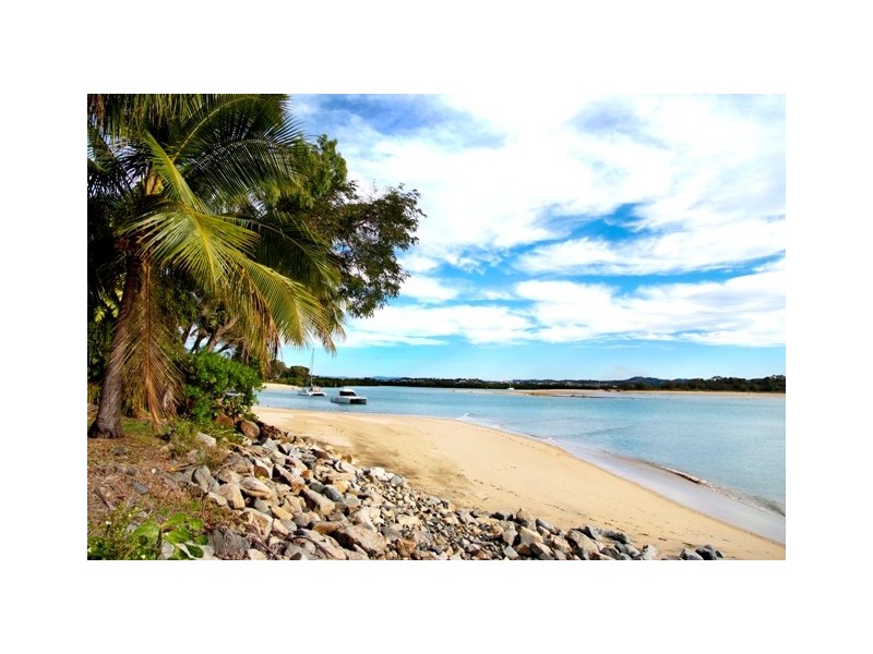 12 Mango Avenue, Eimeo QLD 4740