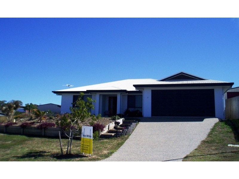 7 Shellcove Court, Blacks Beach QLD 4740