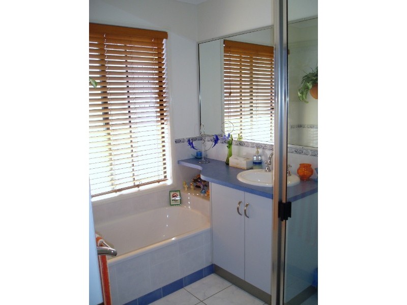 7 Shellcove Court, Blacks Beach QLD 4740