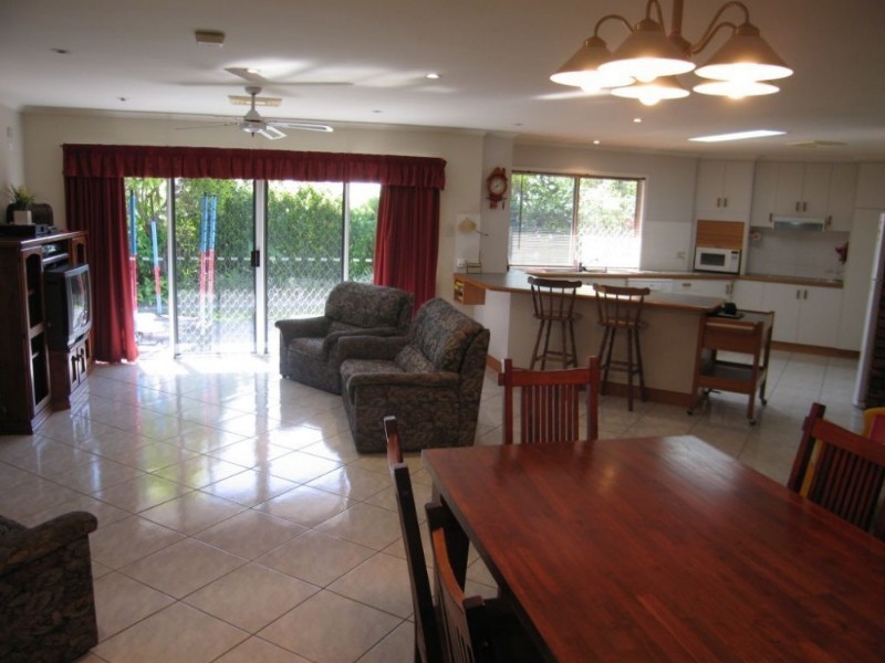 16 Kirkconell Street, Beaconsfield QLD 4740