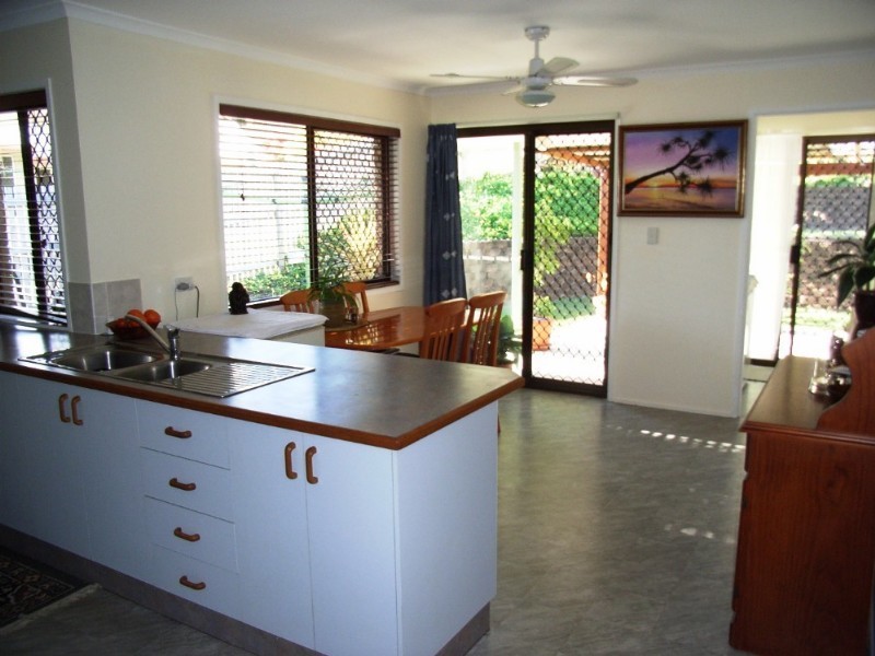 18 McLaughlin Drive, Eimeo QLD 4740