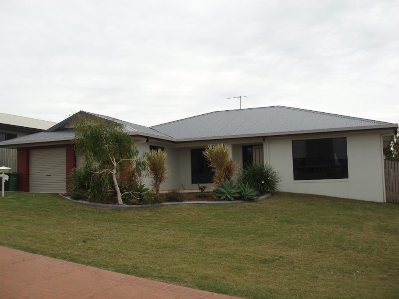 16 Mulcahy Crescent, Blacks Beach QLD 4740