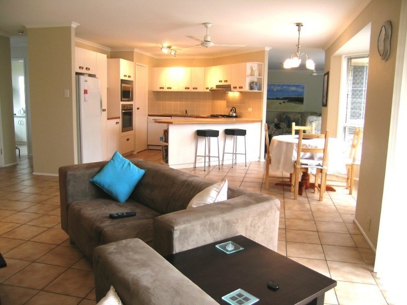 17 Dundee Court, Beaconsfield QLD 4740