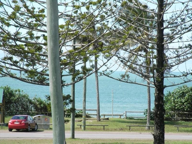 9 Crichton Street, Sarina Beach QLD 4737