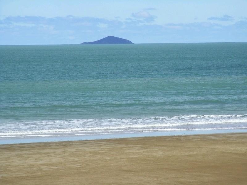 9 Crichton Street, Sarina Beach QLD 4737