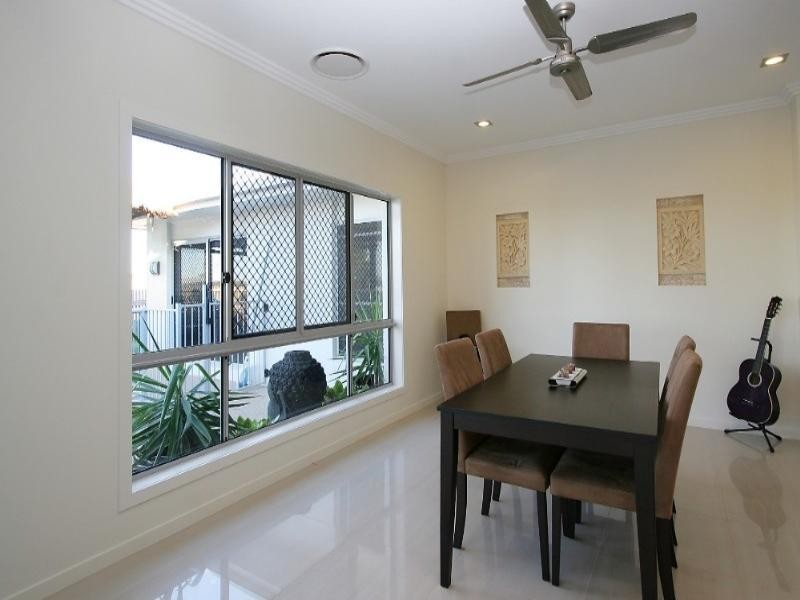 79 Gingham Street, Glenella QLD 4740