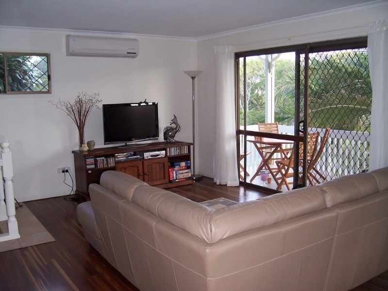 27 Plover Street, Slade Point QLD 4740