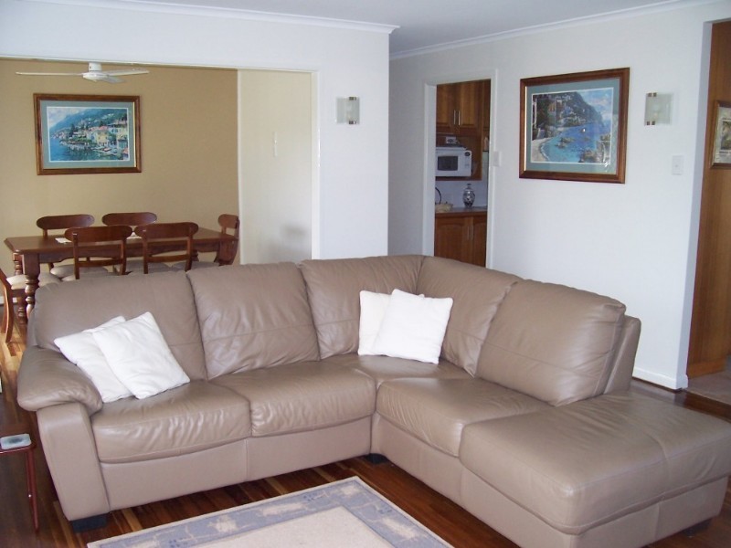 27 Plover Street, Slade Point QLD 4740