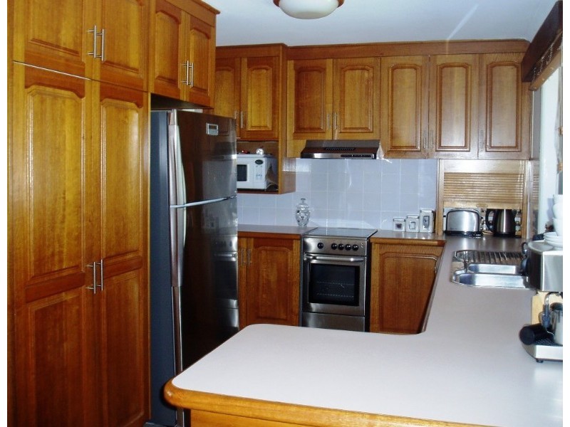 27 Plover Street, Slade Point QLD 4740