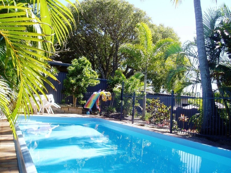 27 Plover Street, Slade Point QLD 4740