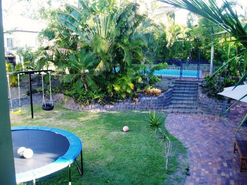 27 Plover Street, Slade Point QLD 4740