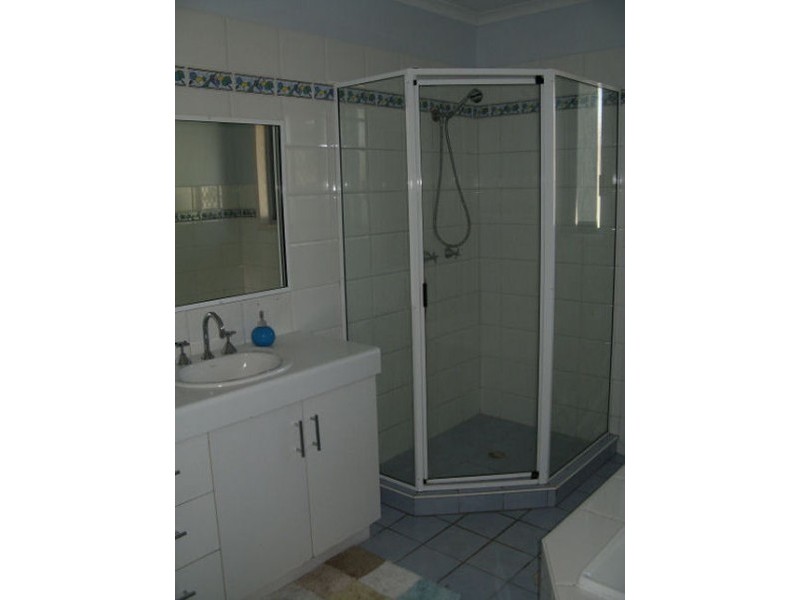 13 Kristy Crescent, Eimeo QLD 4740