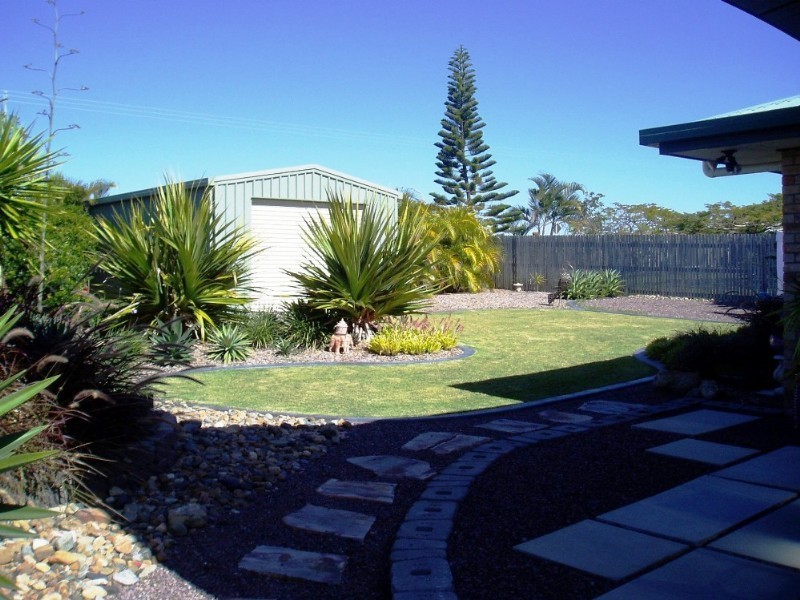 13 Kristy Crescent, Eimeo QLD 4740