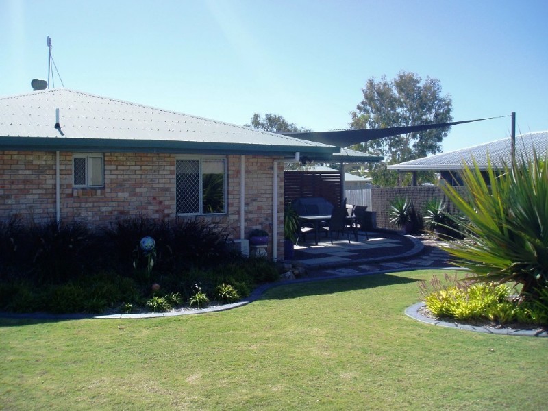 13 Kristy Crescent, Eimeo QLD 4740