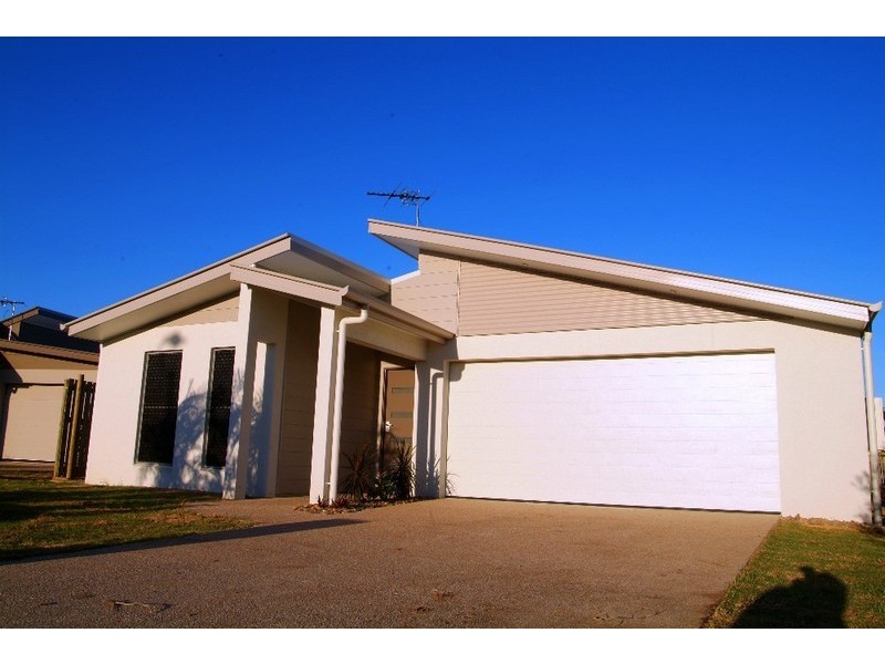 12 Rosemoor Court, Glenella QLD 4740