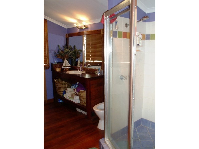 15 Tait Street, West Mackay QLD 4740