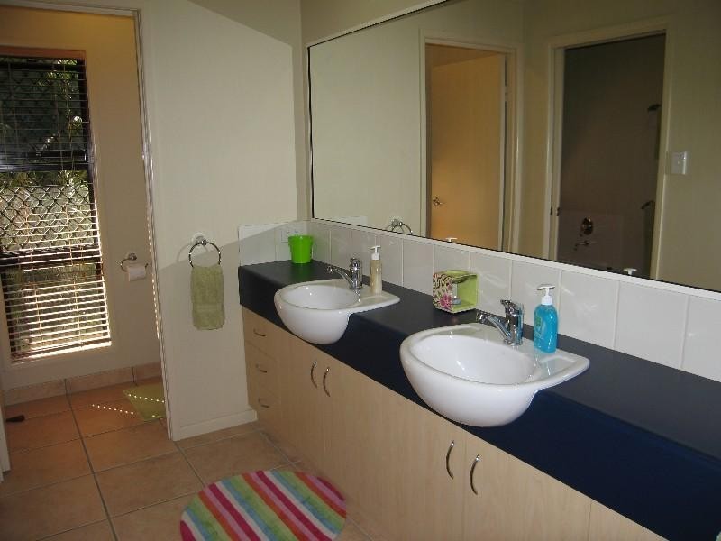 15 Wilcox Street, Eimeo QLD 4740