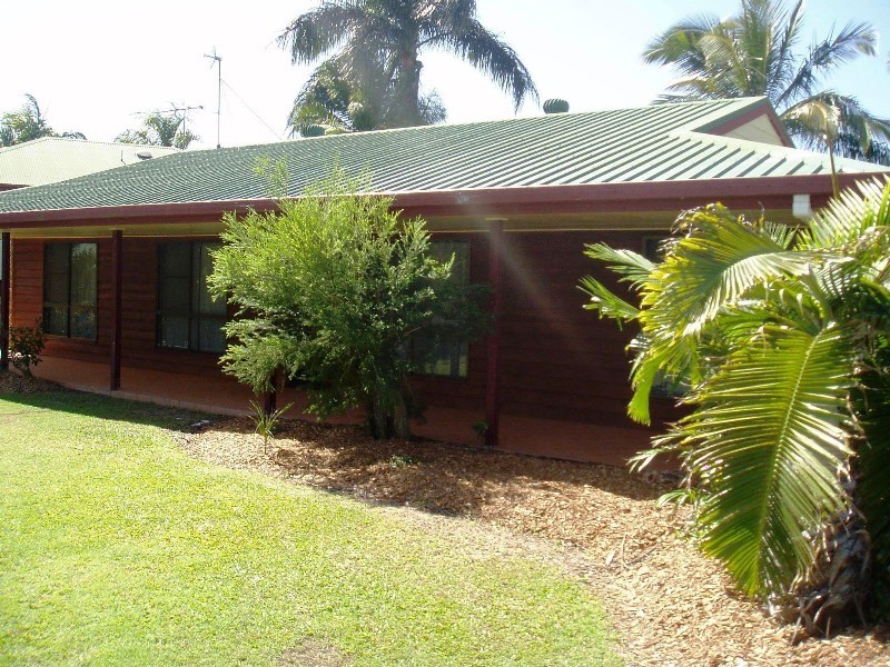 1 Cedar Court, Eimeo QLD 4740