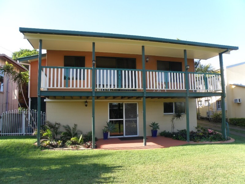27 Denman Avenue, Shoal Point QLD 4750
