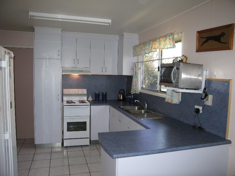 3 Holmes Drive, Beaconsfield QLD 4740