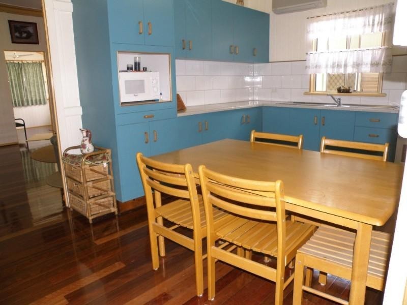 34 Smith Street, West Mackay QLD 4740