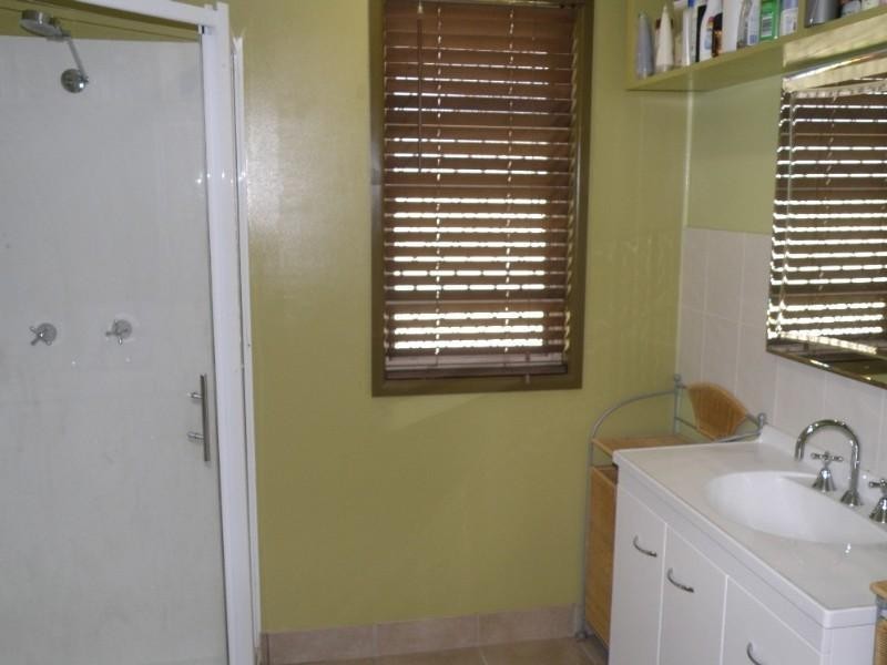 34 Smith Street, West Mackay QLD 4740