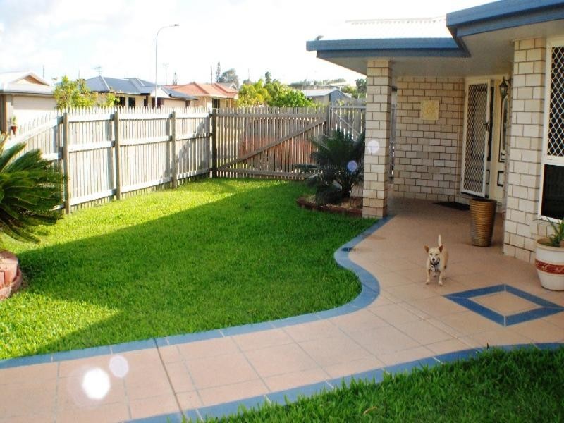 18 Dustwill Street, Eimeo QLD 4740