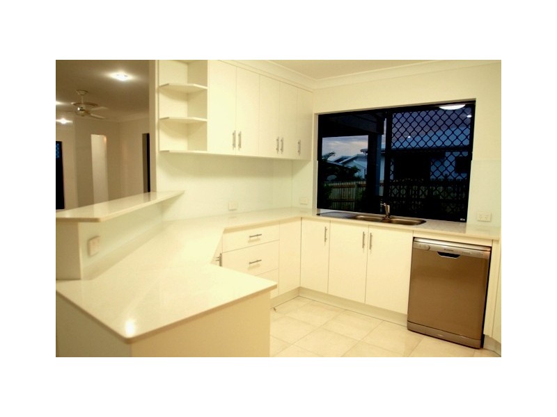 14 Rosemoor Court, Glenella QLD 4740