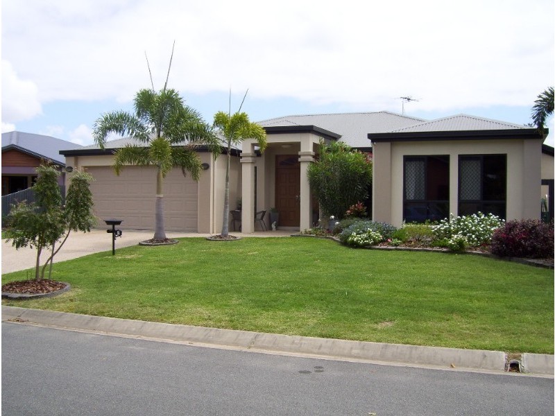 5 Hossack Court, Glenella QLD 4740