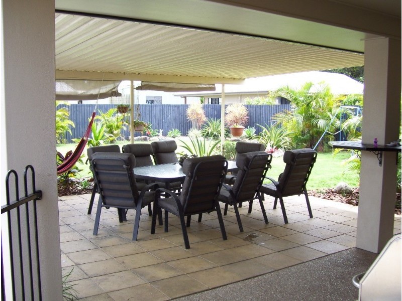 5 Hossack Court, Glenella QLD 4740