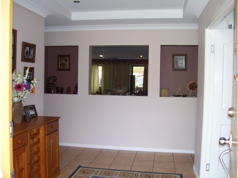 5 Hossack Court, Glenella QLD 4740