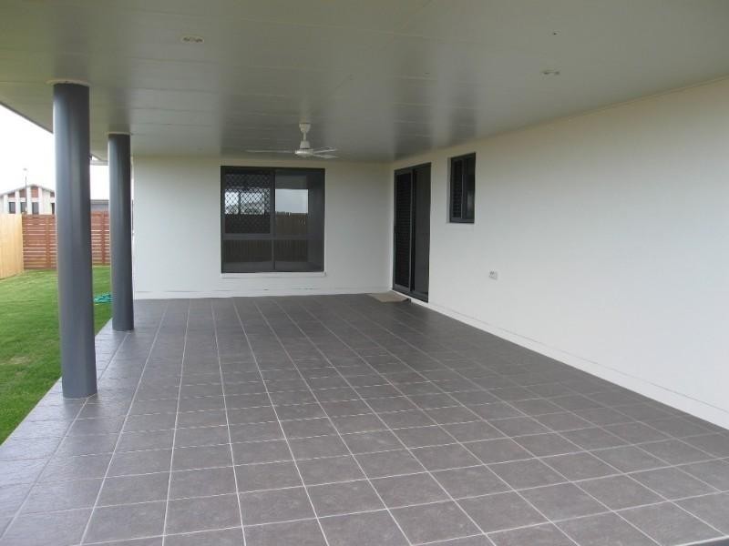 8 Vidar Crescent, Mackay QLD 4740