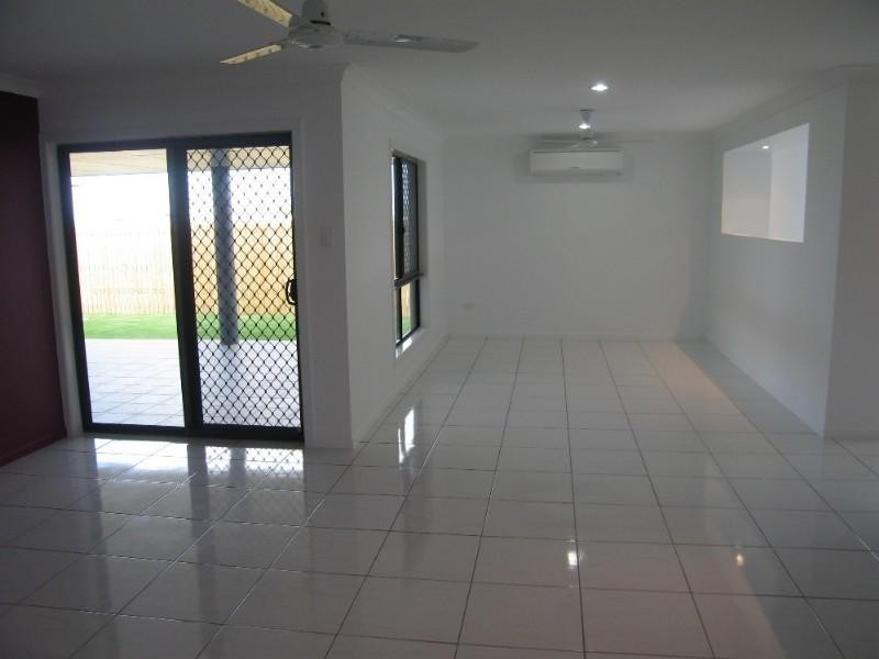 8 Vidar Crescent, Mackay QLD 4740