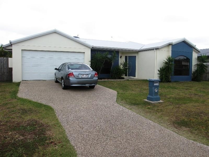 21 Michelle Crescent, Bucasia QLD 4750