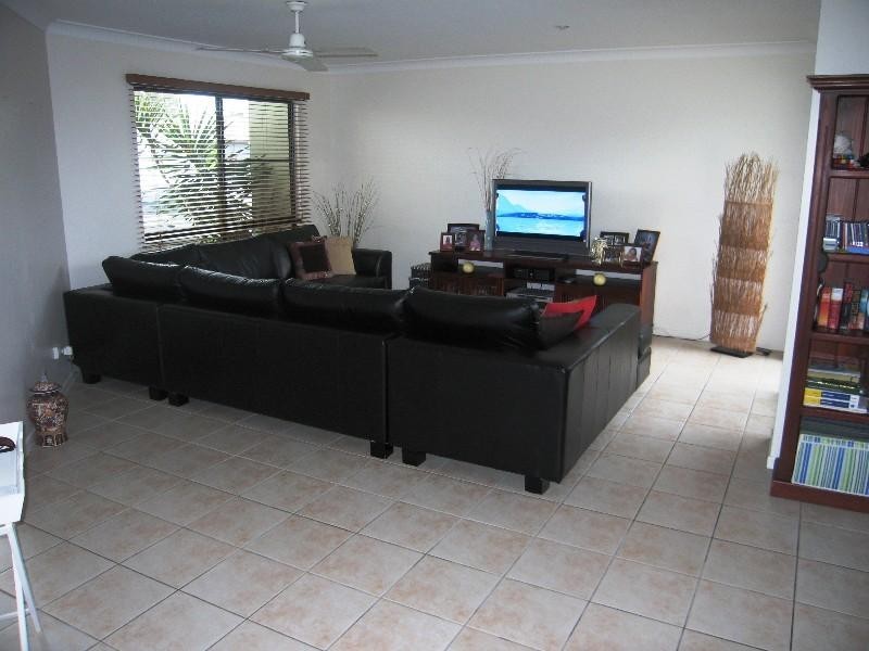 21 Michelle Crescent, Bucasia QLD 4750