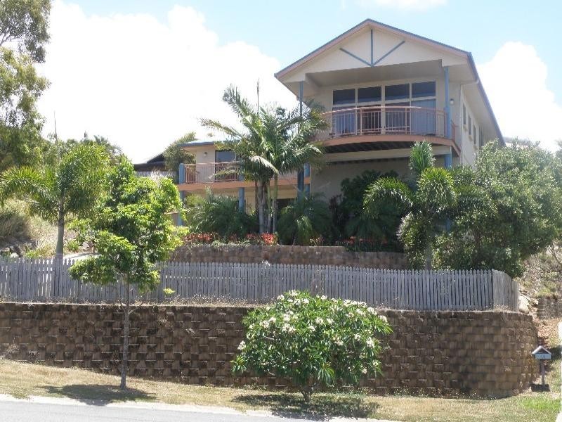 13 Whinners Court, Eimeo QLD 4740