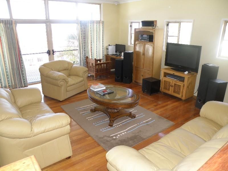 13 Whinners Court, Eimeo QLD 4740