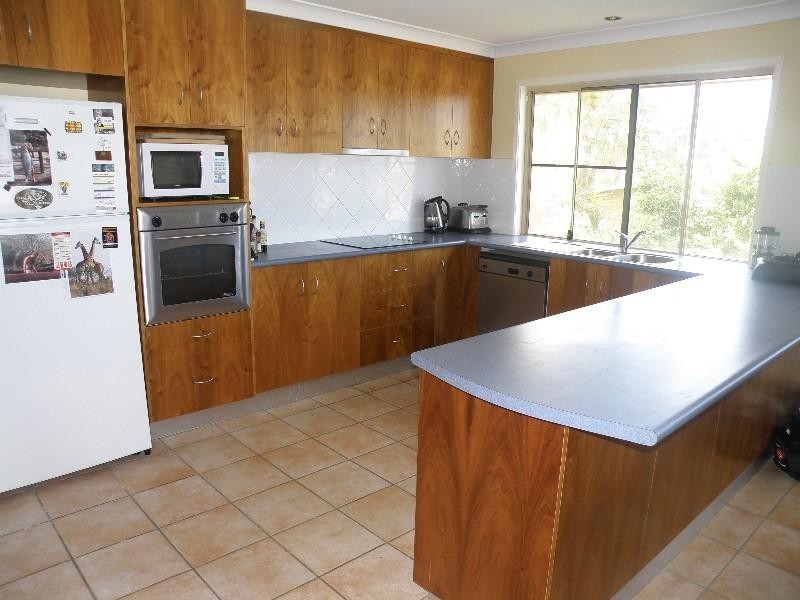 13 Whinners Court, Eimeo QLD 4740