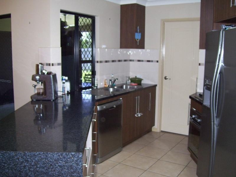 19 Cutfield Street, Glenella QLD 4740