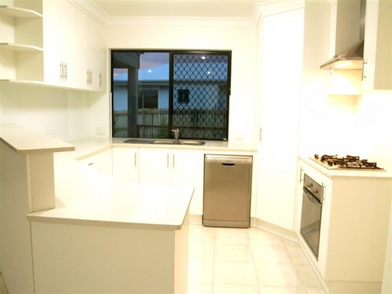 14 Rosemoor Court, Glenella QLD 4740