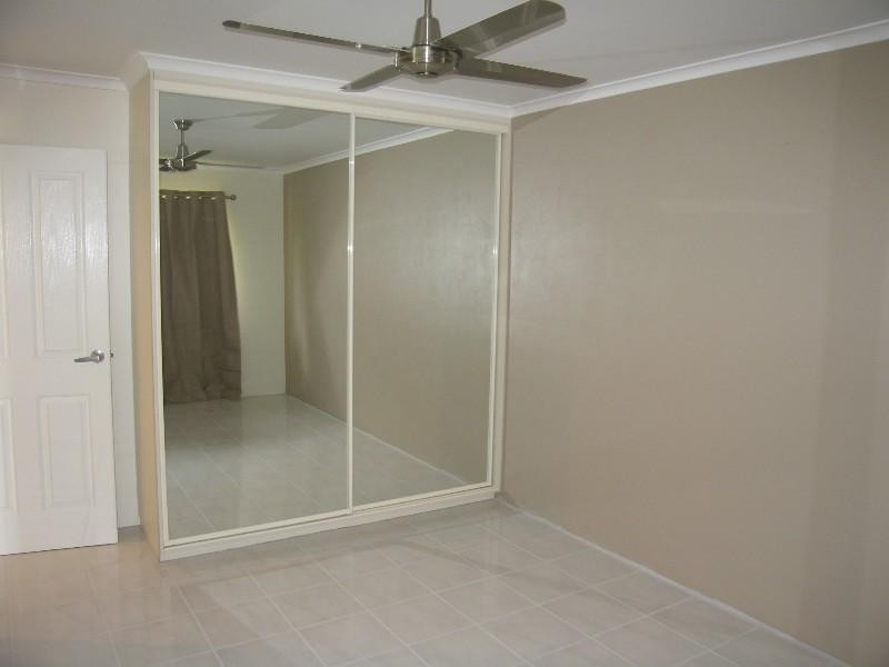 4/2 Symons Street, South Mackay QLD 4740