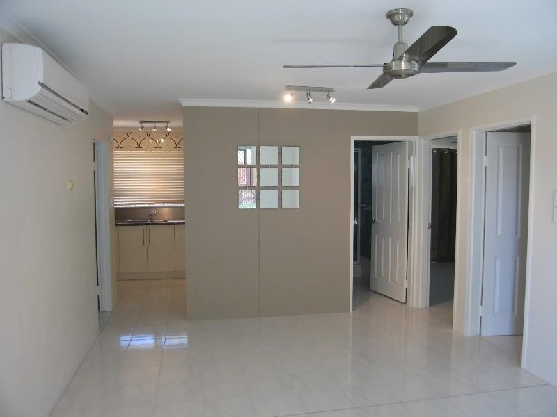 4/2 Symons Street, South Mackay QLD 4740