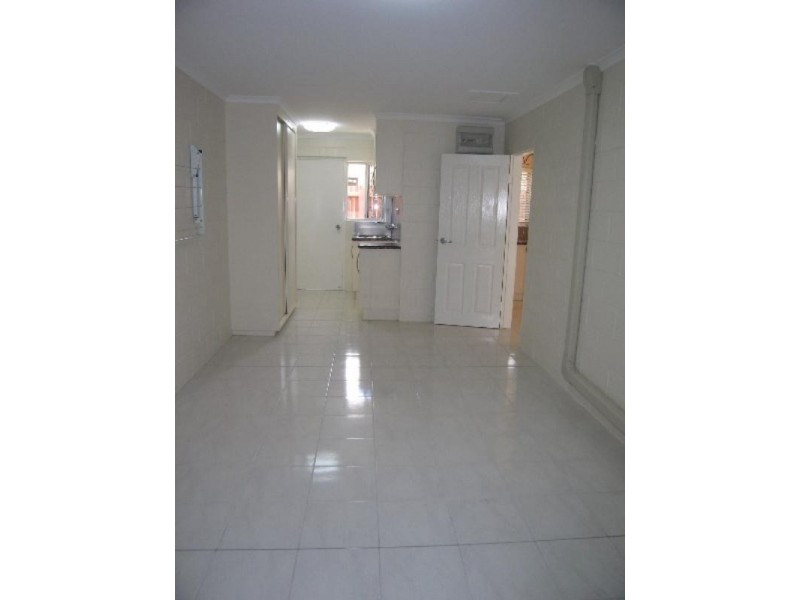 4/2 Symons Street, South Mackay QLD 4740