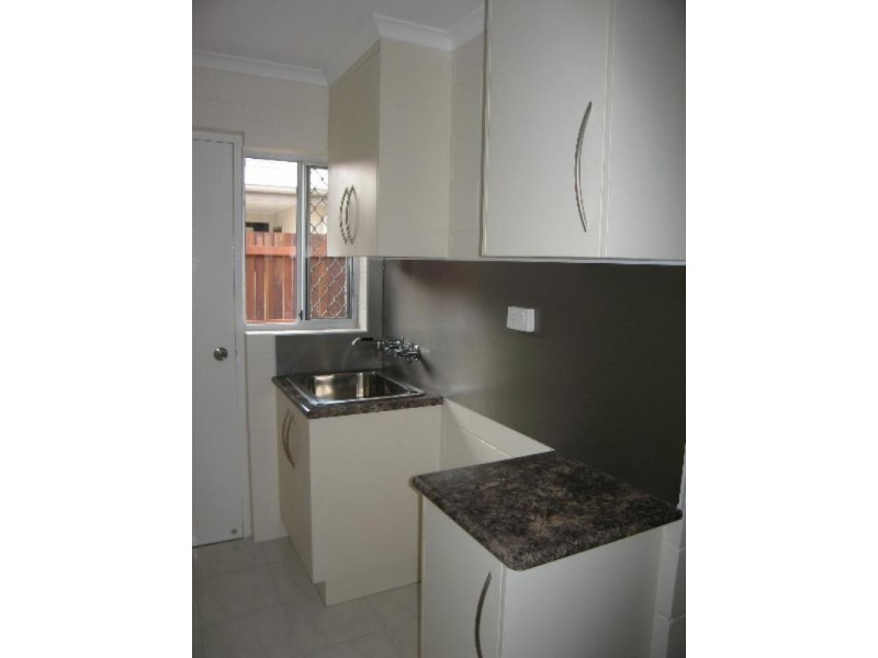 4/2 Symons Street, South Mackay QLD 4740