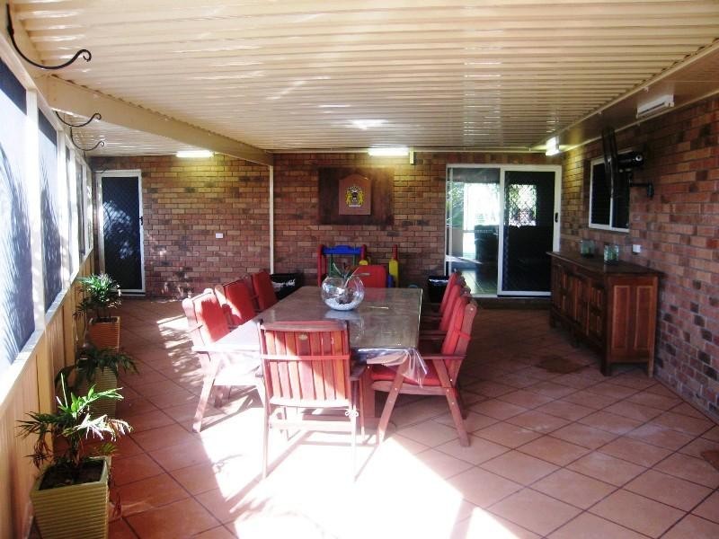 6 Hillcrest Street, Eimeo QLD 4740