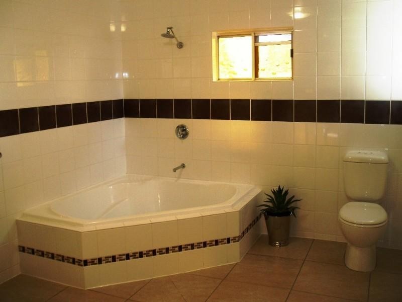 1 Andergrove Road, Andergrove QLD 4740