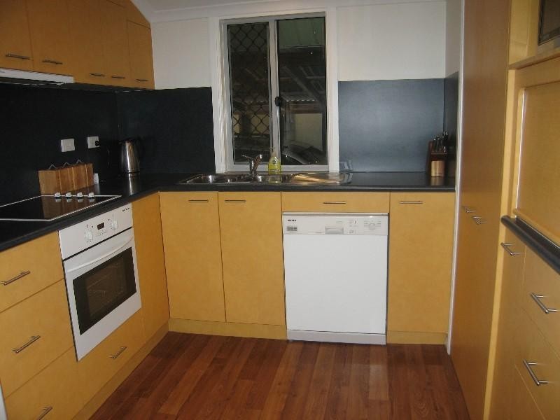 142 Malcomson Street, North Mackay QLD 4740