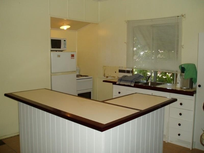 4 Pheasant Street, Slade Point QLD 4740